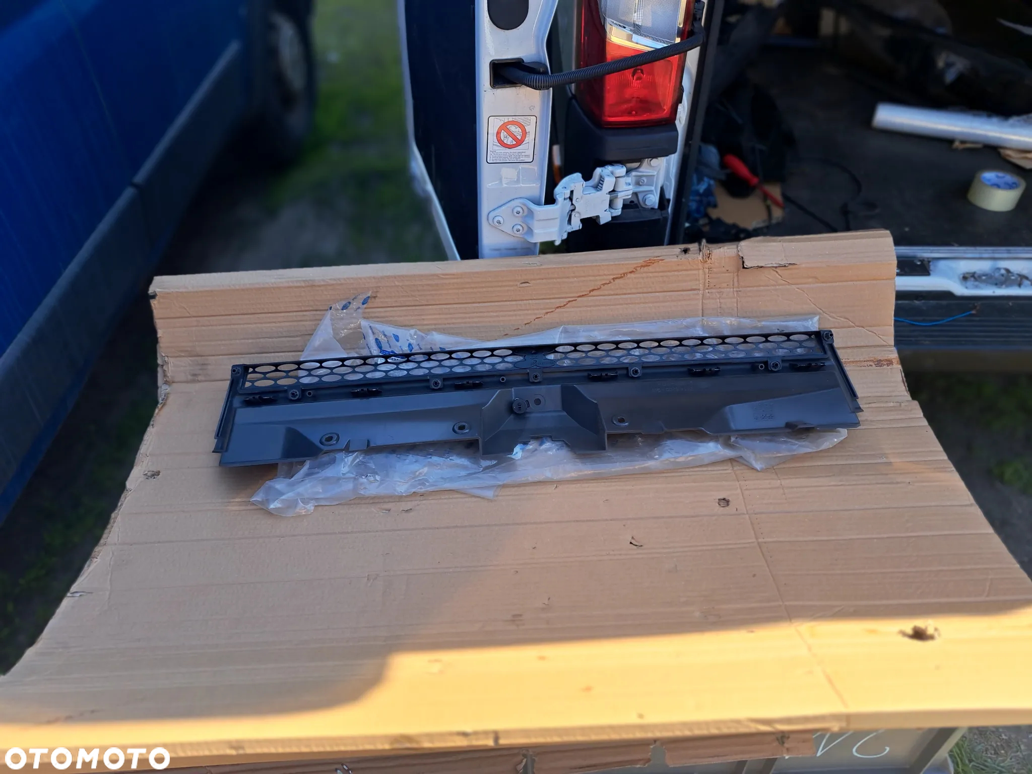 Grill Atrapa chłodnicy Ford Transit Tourneo Connect I 4528261 2T14-8200-AH1C6F 2T14-8200-AGW - 5