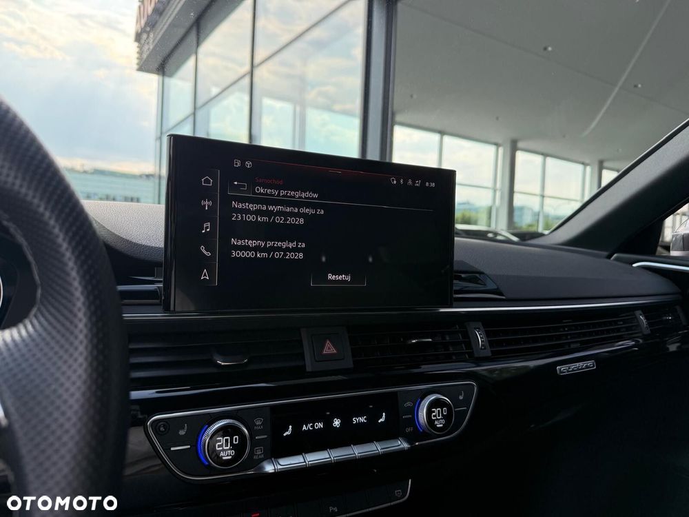 Audi A4 Limousine - 33