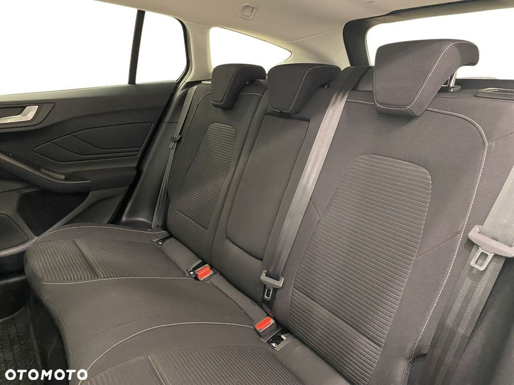 Ford Focus - 13