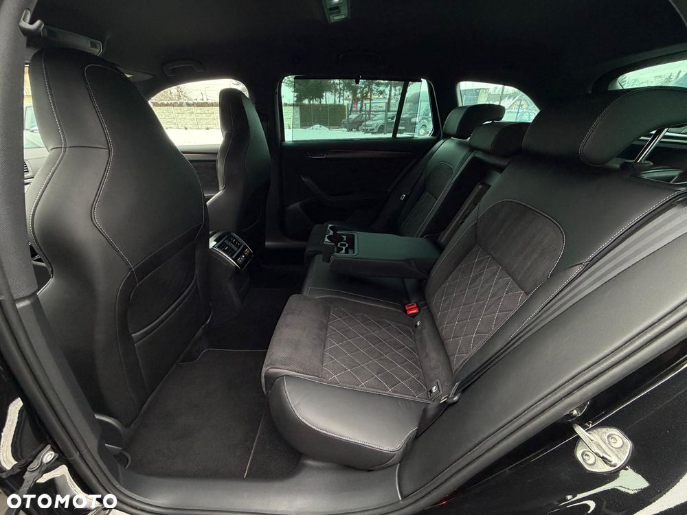 Skoda Superb 2.0 TDI 4x4 DSG Sportline - 24