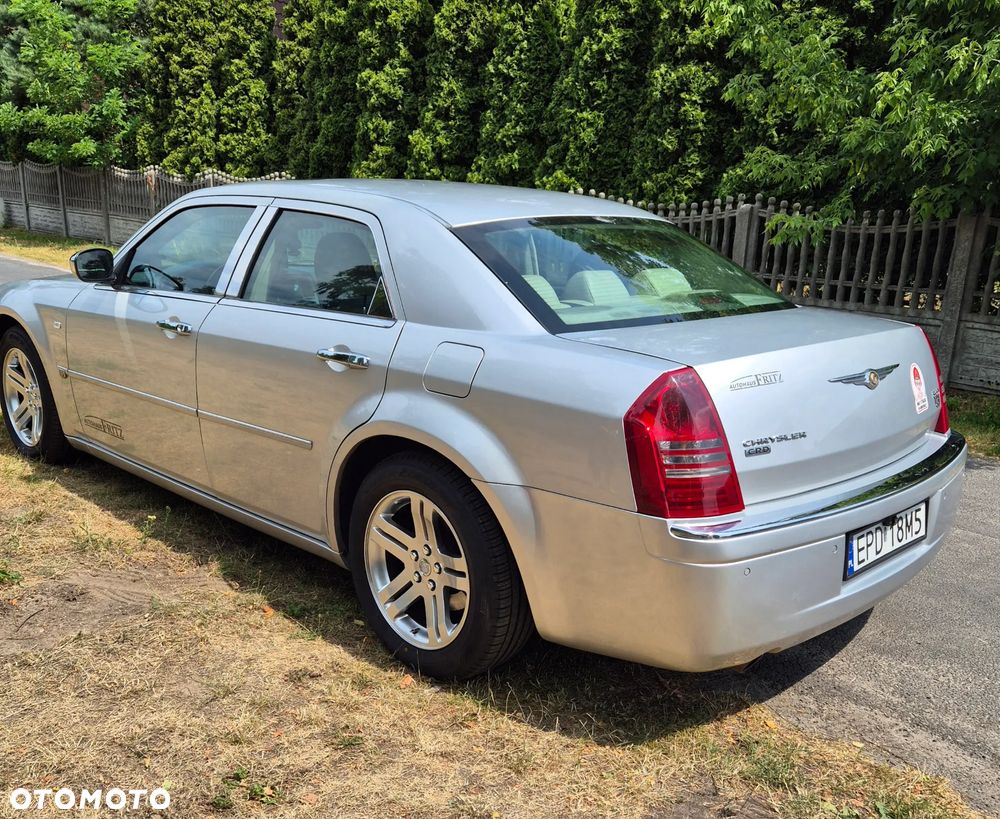Chrysler 300C - 4