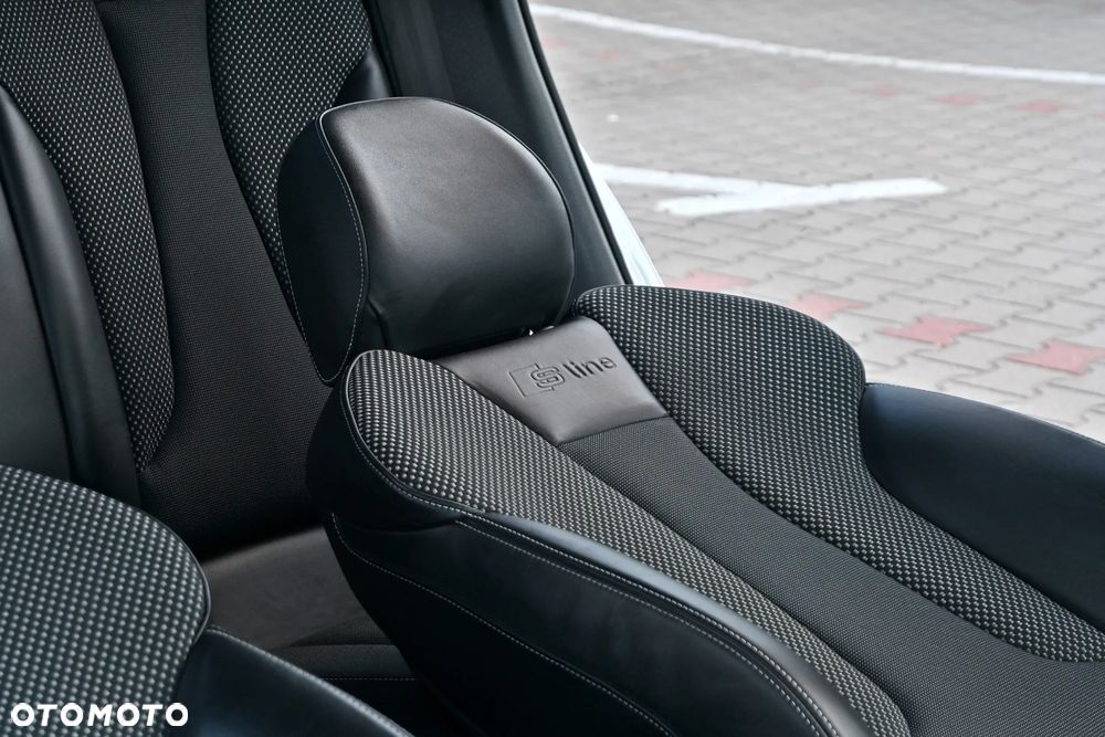Audi A3 Sportback 2.0 TDI (clean diesel) S line Sportpaket - 32