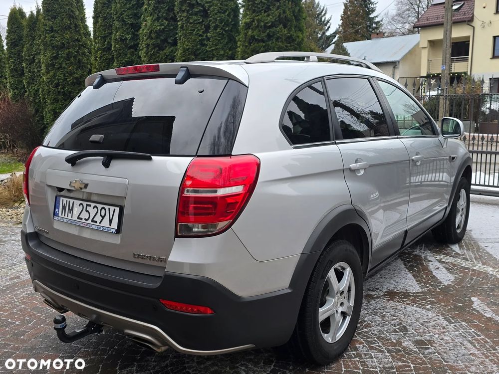 Chevrolet Captiva 2.4 AWD LT+ - 4