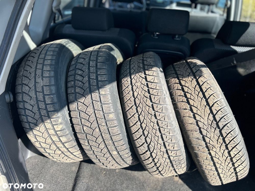 Toyota Corolla Verso 2.0 D-4D - 13