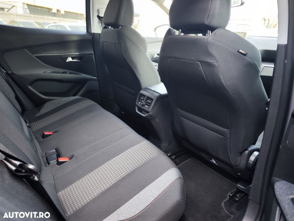 Peugeot 3008 1.2 PureTech Turbo S&S EAT8 Active - 6