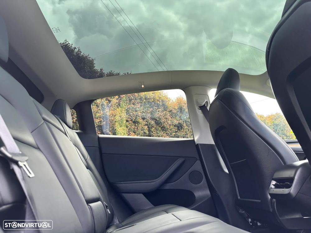 Tesla Model Y Tração Traseira - 18