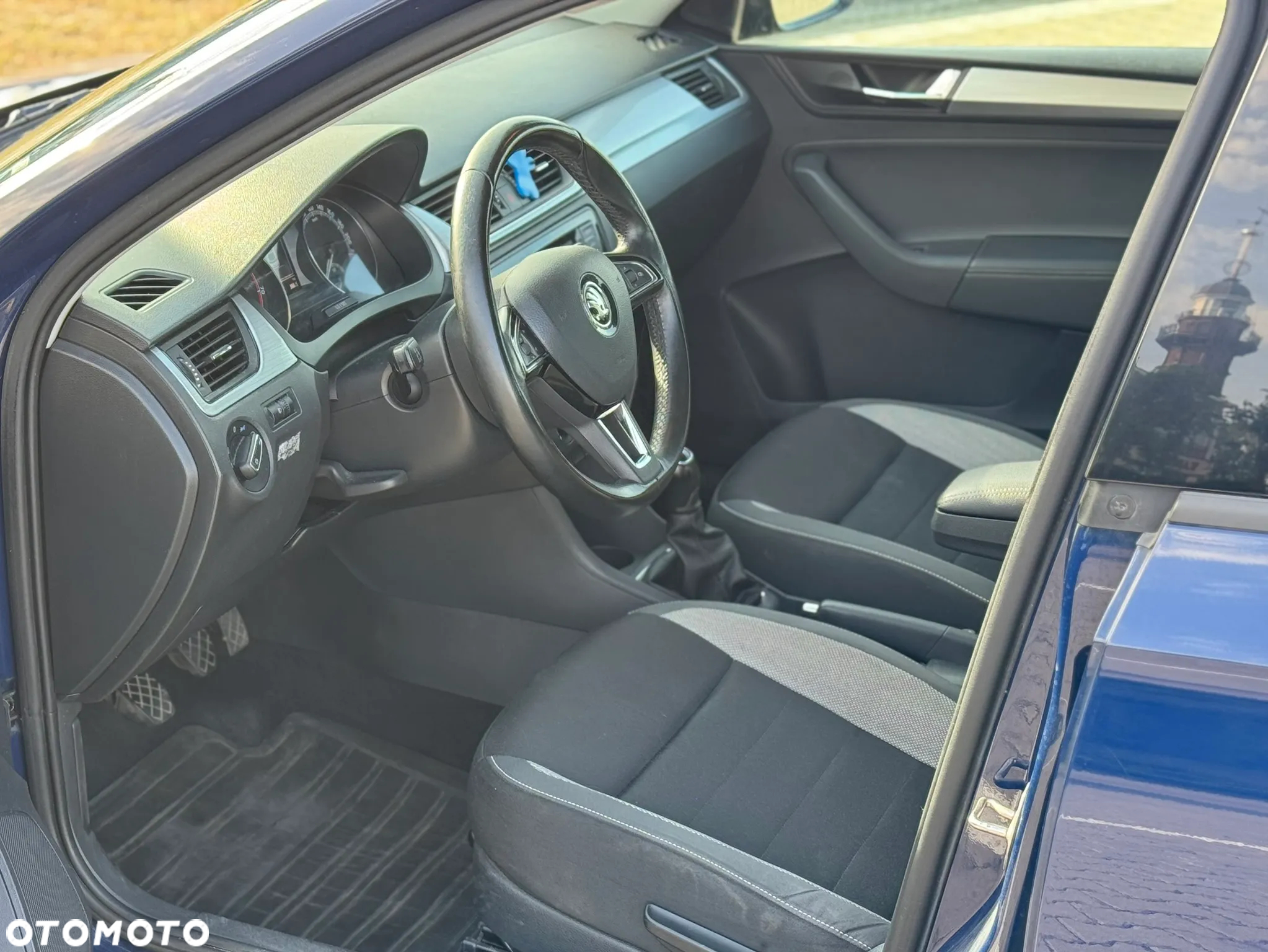 Skoda RAPID 1.0 TSI Active - 10