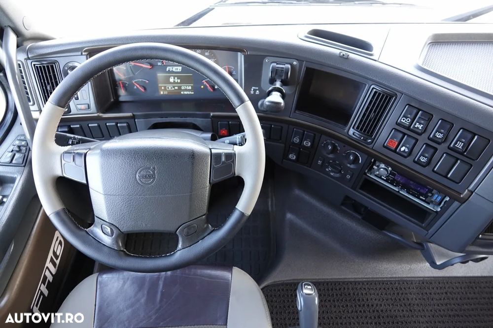 Volvo FH 16 / 600 / 6x4 / GVM: 180.000 KG!! / ADUS - 29