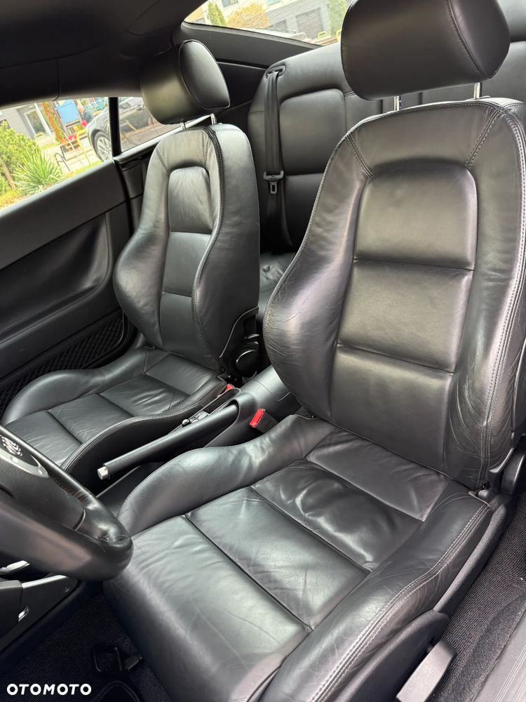 Audi TT Coupé 1.8 T quattro - 12