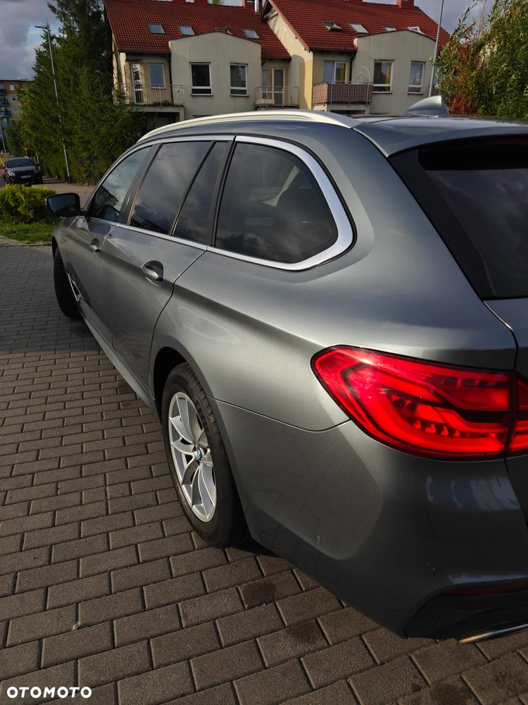 BMW Seria 5 520d M Sport Edition - 8