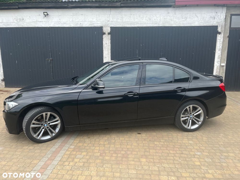BMW Seria 3 328i xDrive - 1
