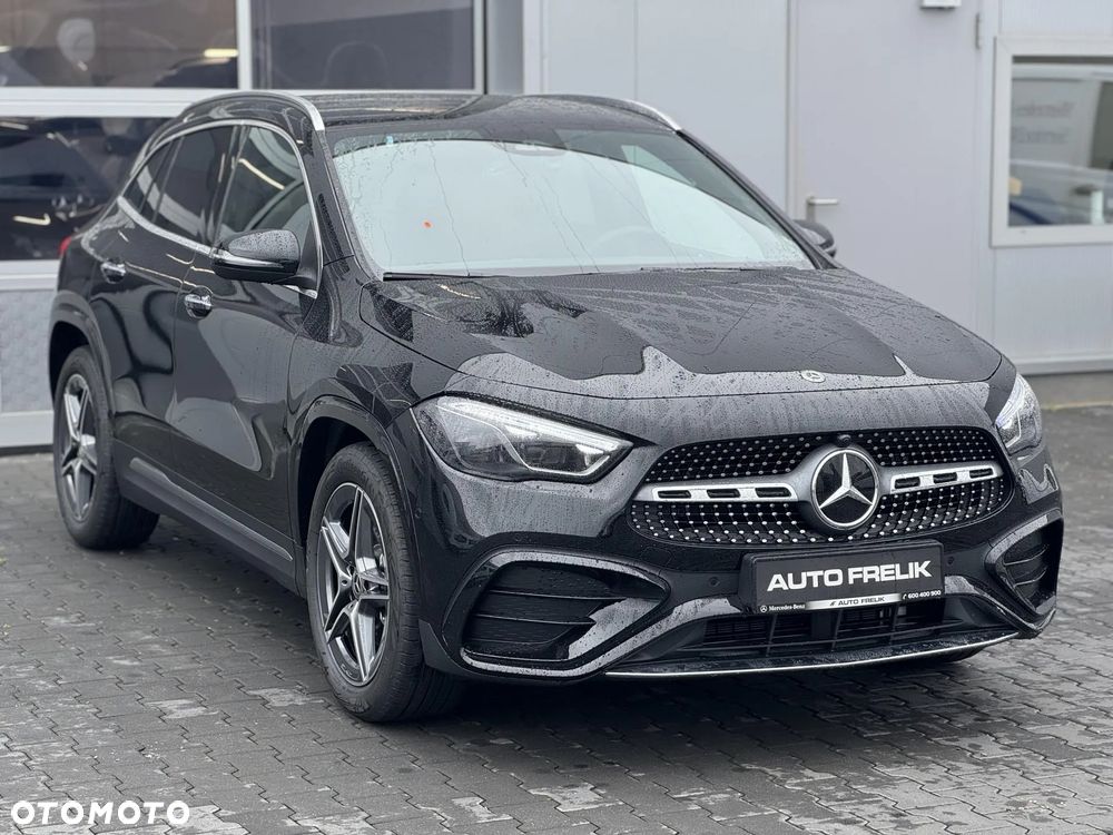 Mercedes-Benz GLA 200 AMG Line - 6