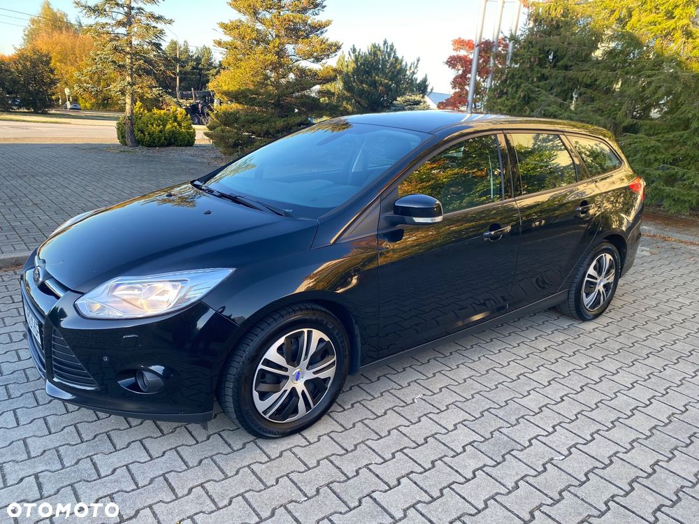 Ford Focus 1.0 EcoBoost Trend - 24