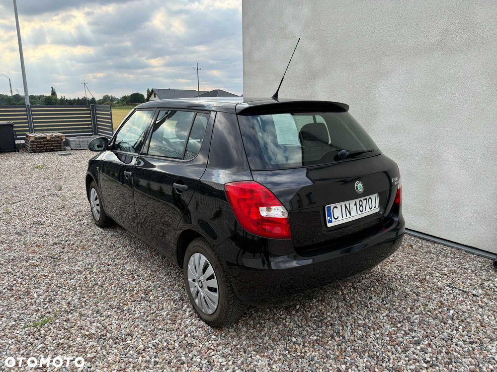 Skoda Fabia - 4