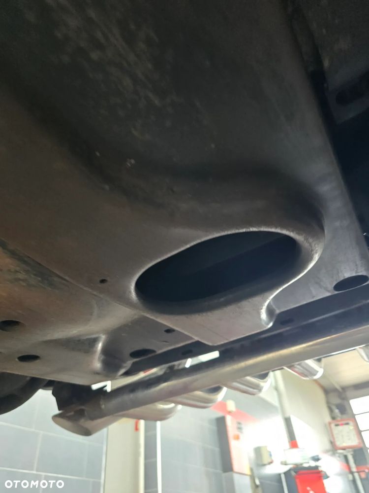 Jeep Cherokee 3.7L Limited - 11