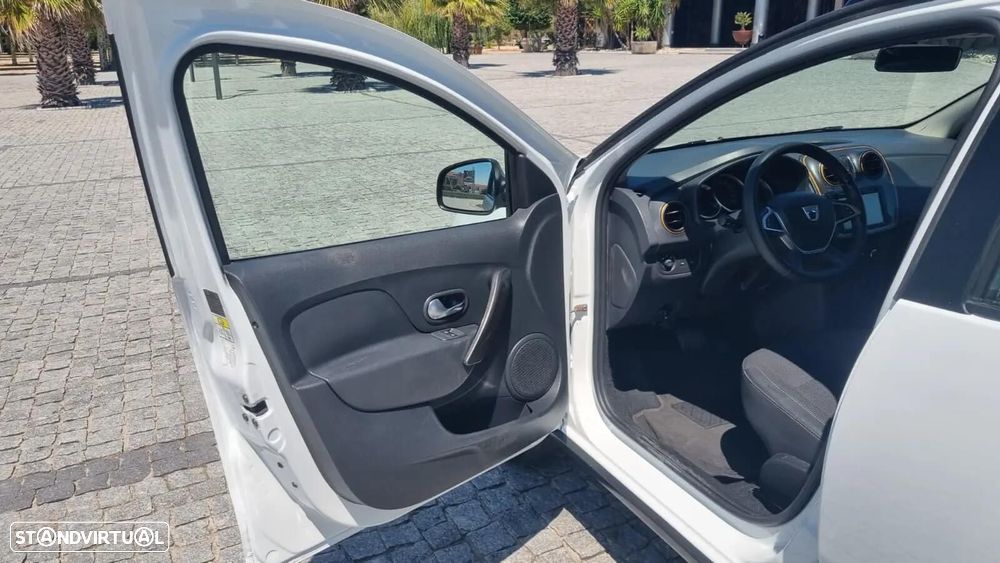 Dacia Sandero - 7