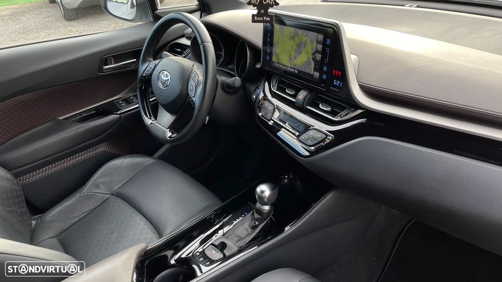 Toyota C-HR 1.8 HSD Exclusive+P.Luxury - 12