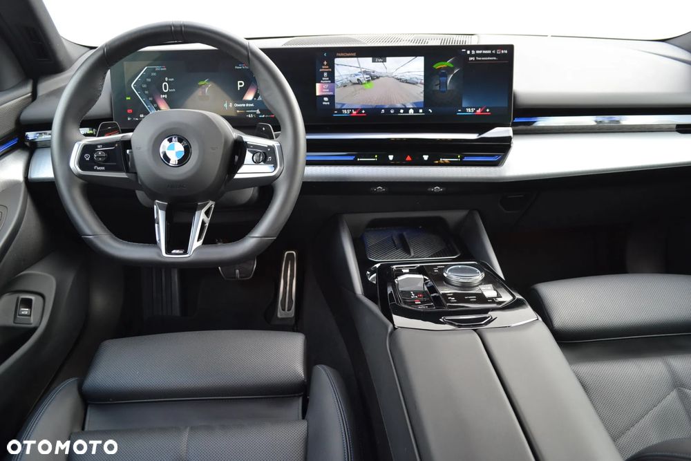 BMW Seria 5 520d xDrive - 11