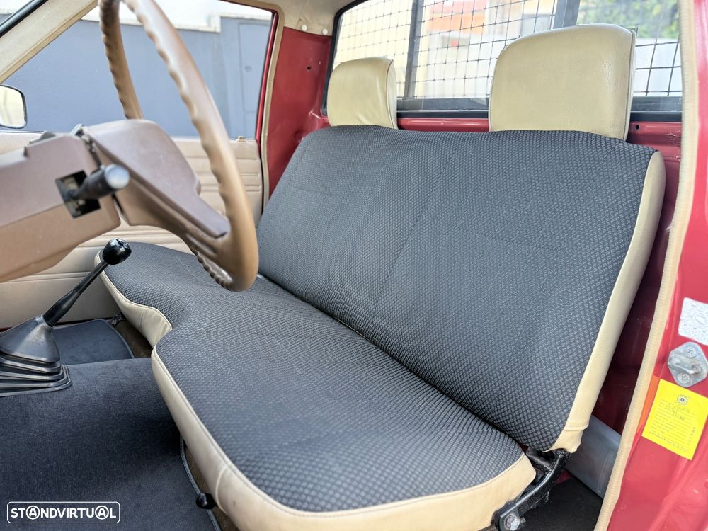 Toyota Hilux 2.4 D LN56L - 8