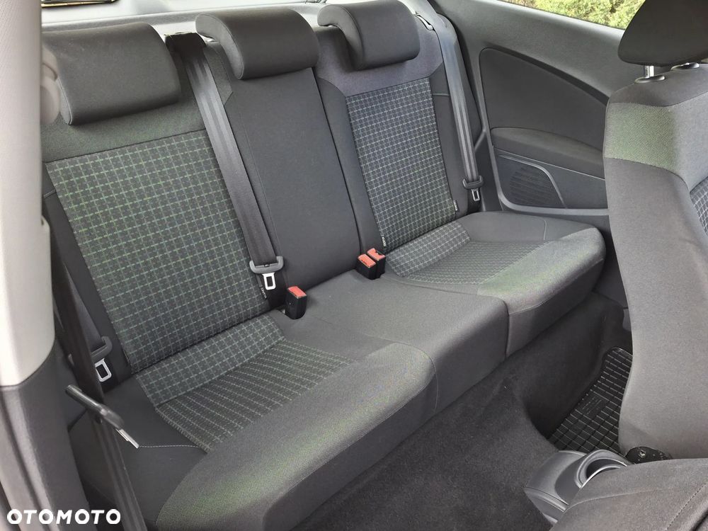 Volkswagen Polo 1.4 TDI (Blue Motion Technology) Highline - 13