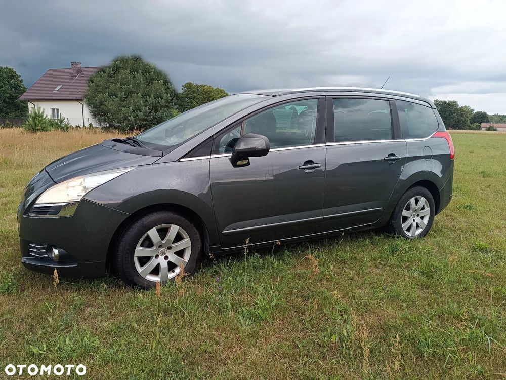 Peugeot 5008 120 VTi Premium - 2
