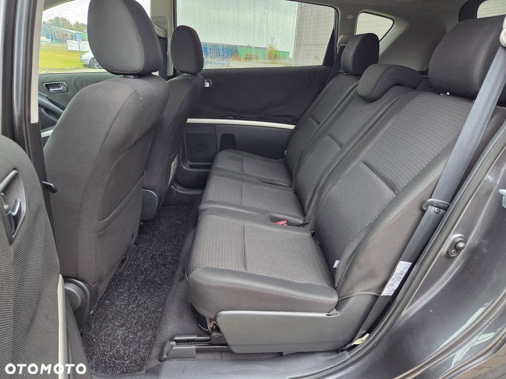 Toyota Corolla Verso 1.8 Edition - 16
