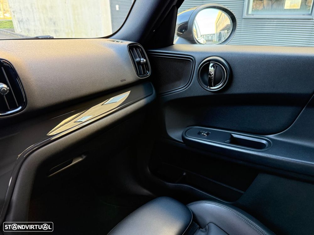 MINI Countryman One D Auto - 18