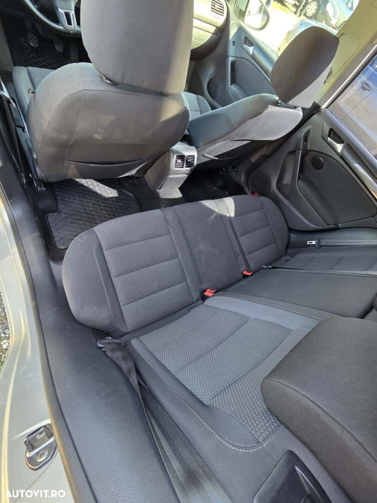 Volkswagen Golf 2.0 TDI Comfortline - 3