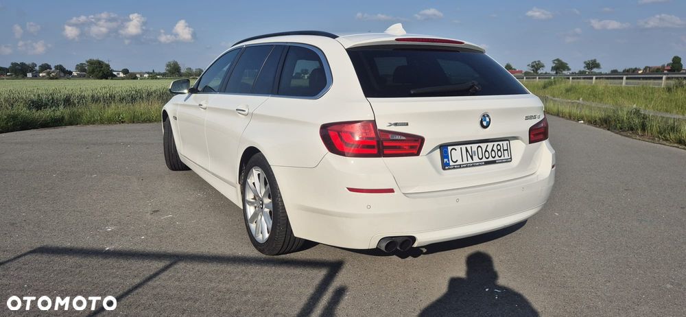BMW Seria 5 525d xDrive - 25