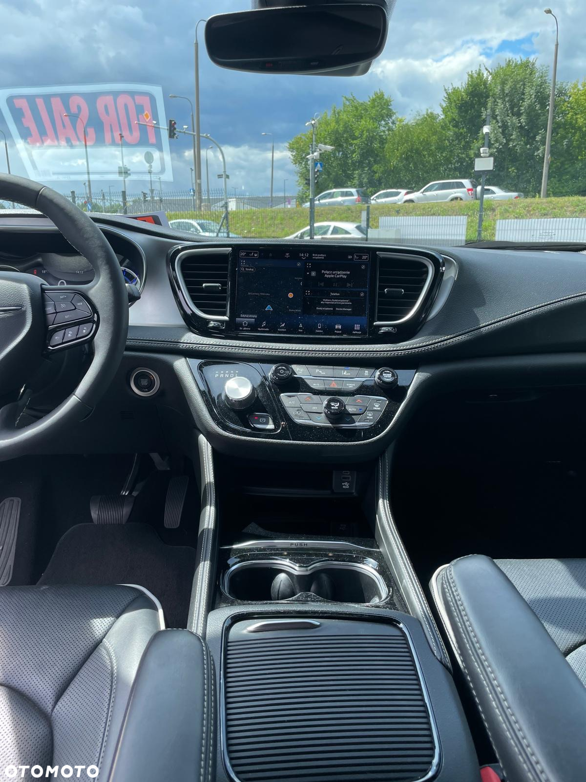 Chrysler Pacifica - 10