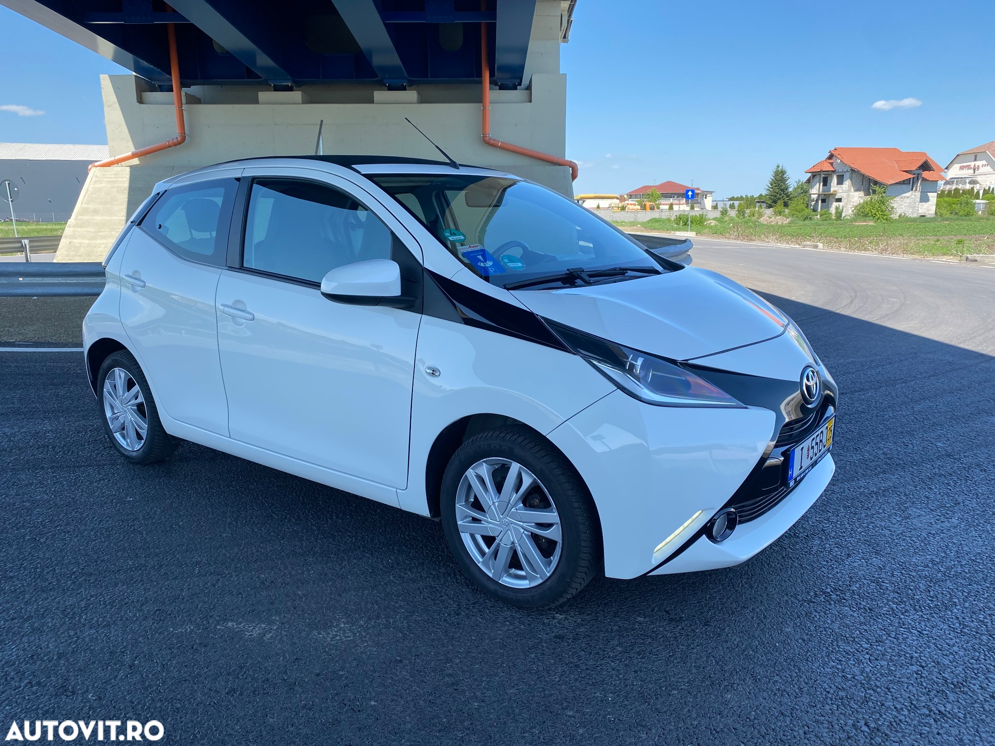 Toyota Aygo 1.0 X - wave - 4