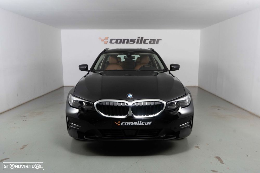 BMW 330 e Line Luxury Auto - 3