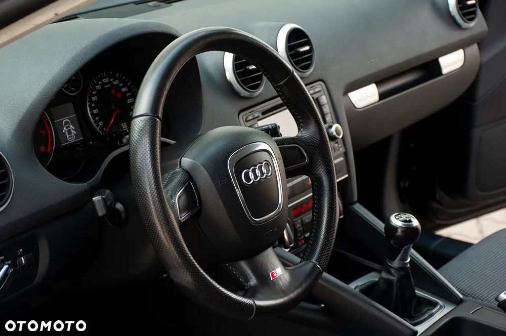 Audi A3 Sportback 1.8 TFSI S line Sportpaket - 23