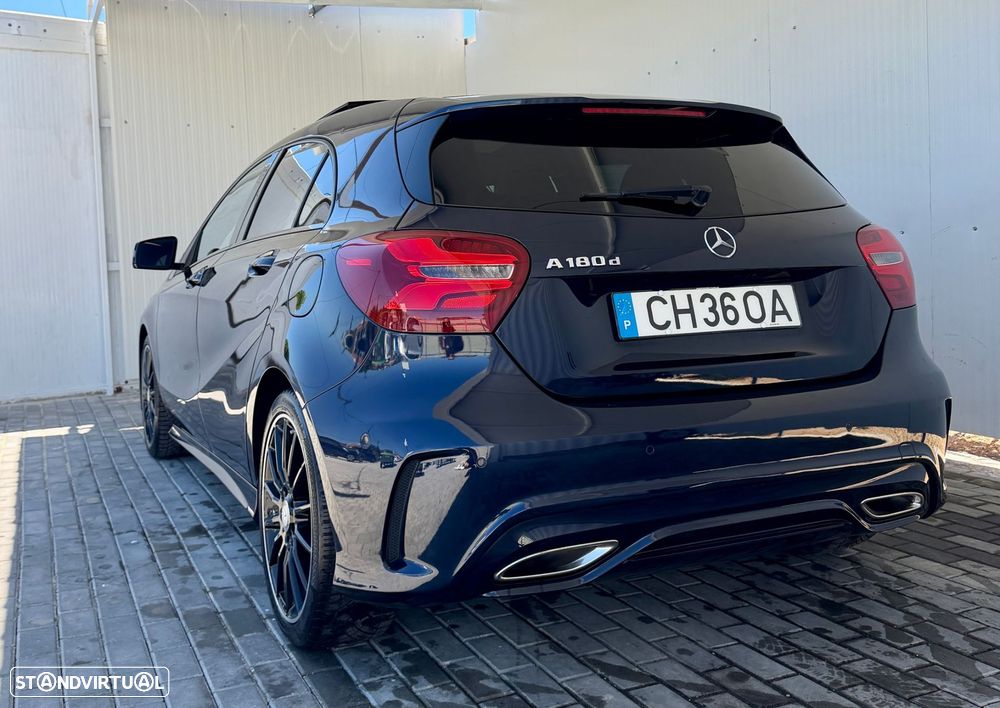 Mercedes-Benz A 180 d AMG Line - 12