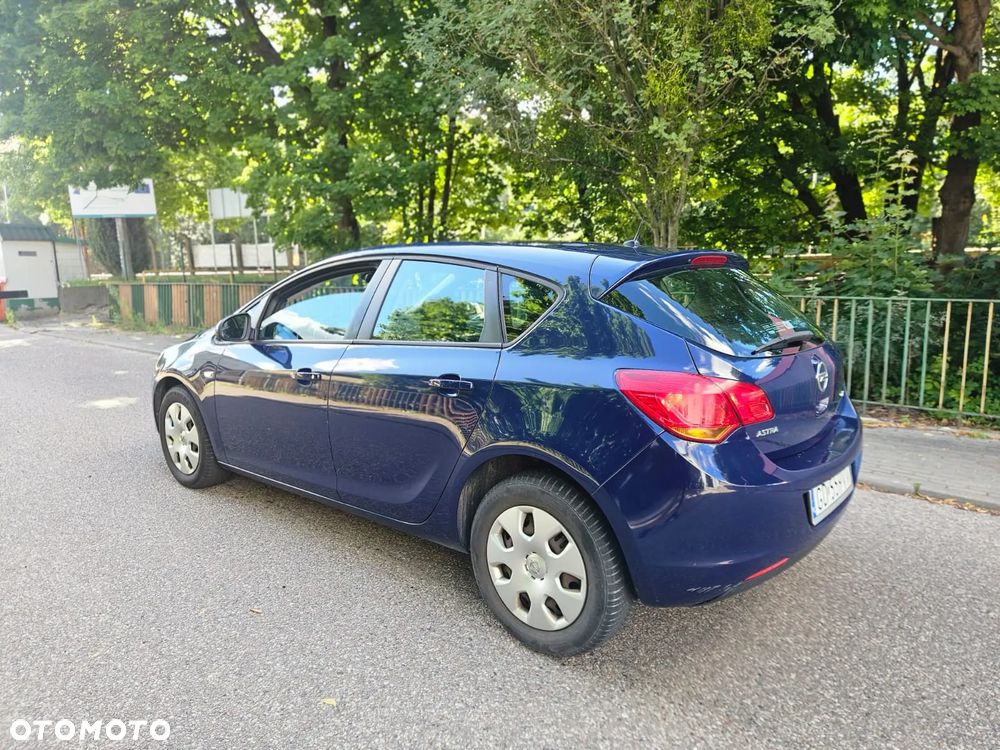 Opel Astra - 5