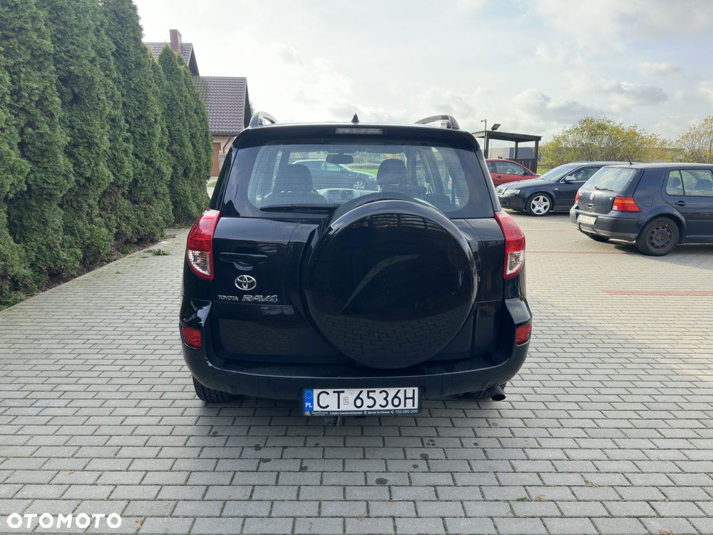 Toyota RAV4 - 5