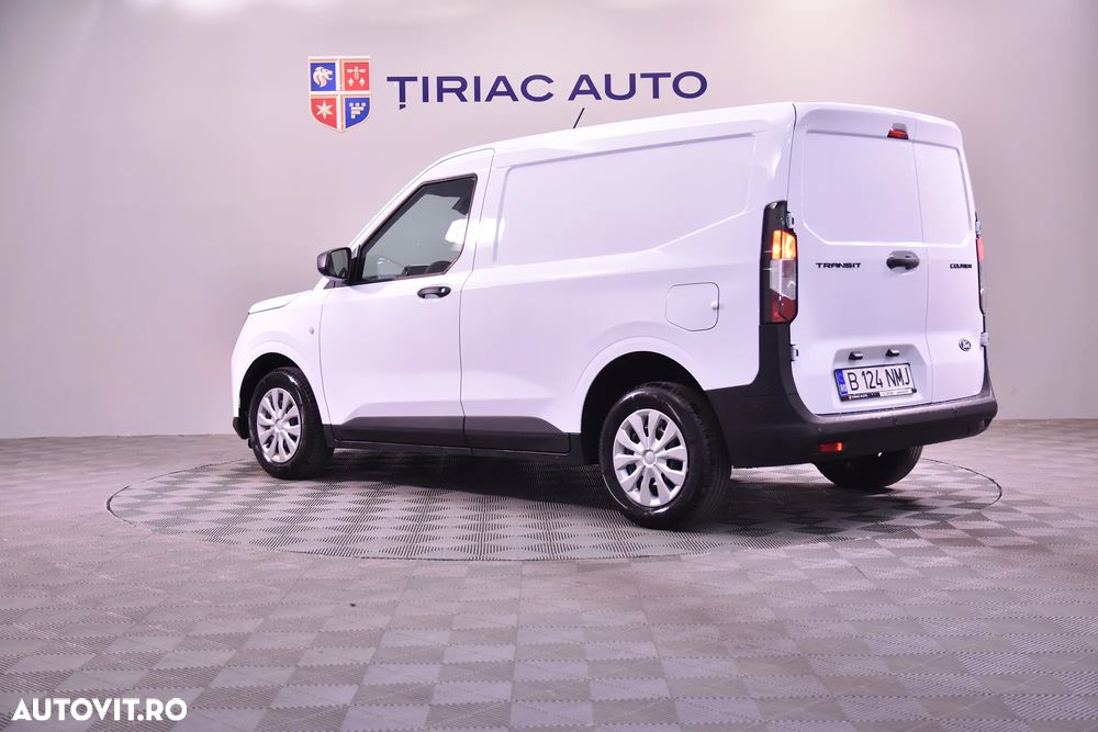 Ford Transit Courier Van - 3