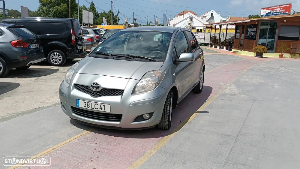 Toyota Yaris 1.4 D-4D Sol - 2