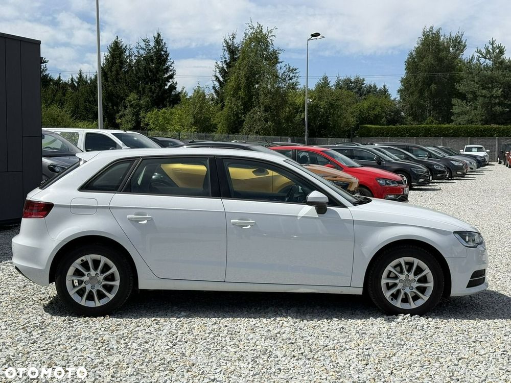 Audi A3 Sportback 1.2 TFSI Attraction - 11
