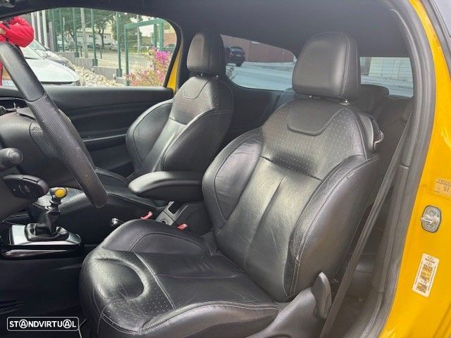Citroën DS3 1.6 HDi Airdream Sport Chic - 14