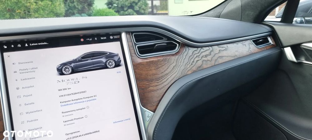 Tesla Model S Long Range Plus - 36