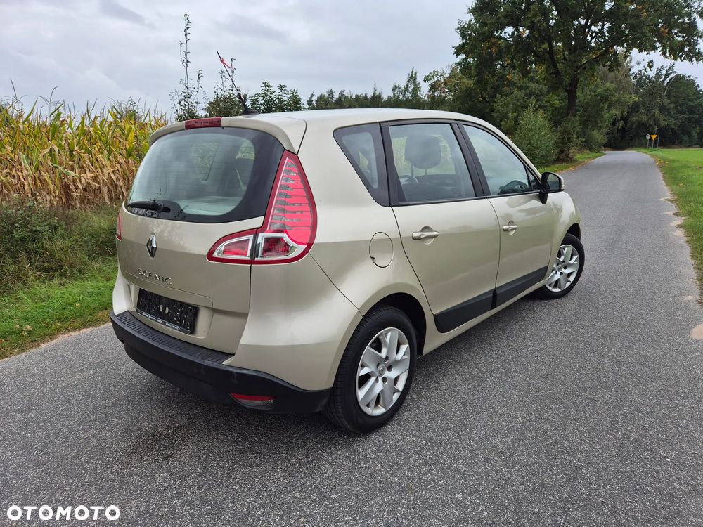 Renault Scenic - 36
