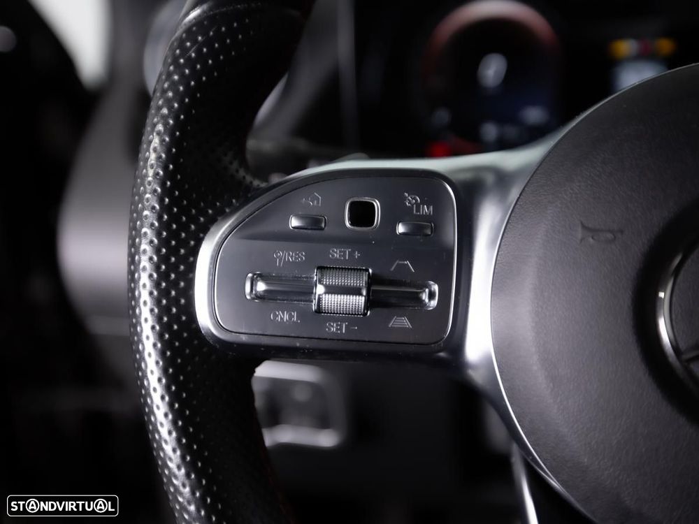 Mercedes-Benz GLA 250 e 8G-DCT AMG Line - 16