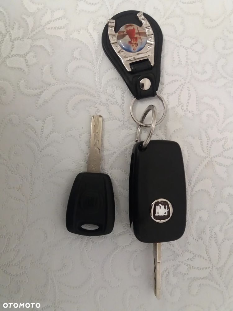 Fiat Linea 1.4 T-Jet 16V Dynamic - 37