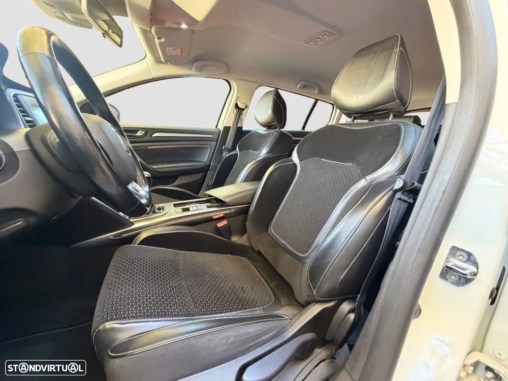 Renault Mégane Sport Tourer ENERGY TCe 130 INTENS - 10