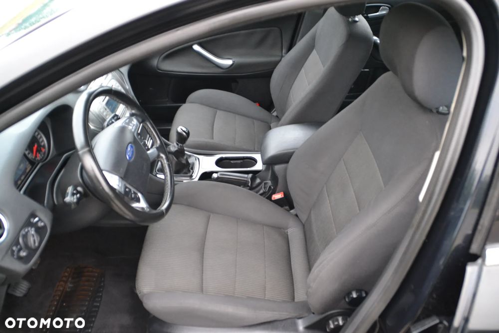 Ford Mondeo 2.0 Viva Titanium - 25