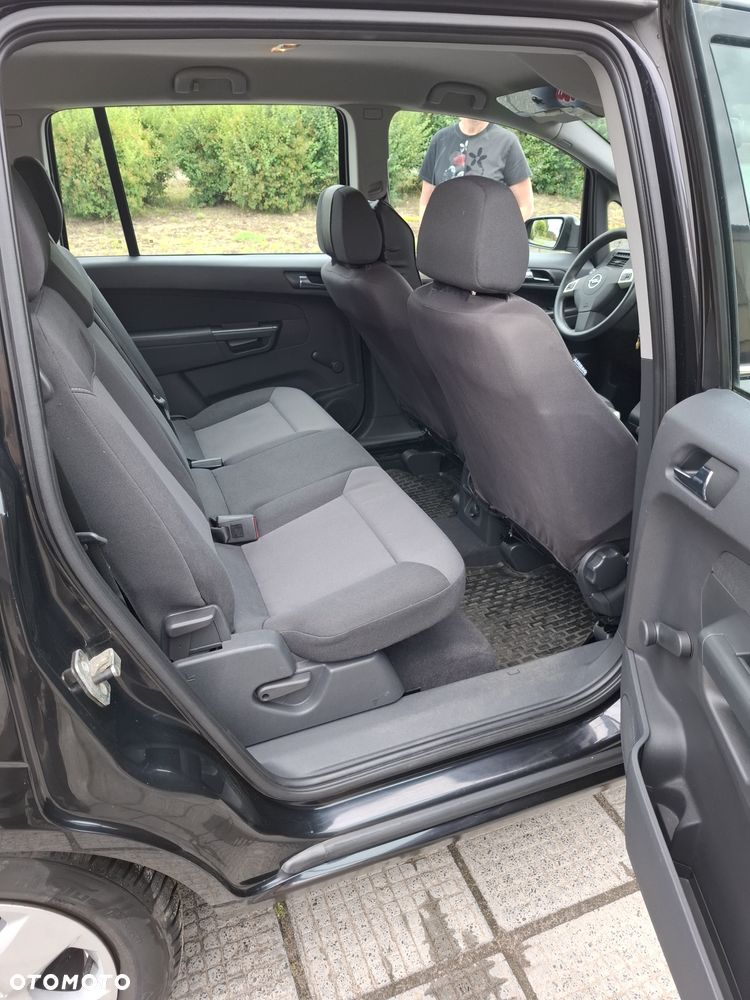 Opel Zafira 1.8 Family - 9