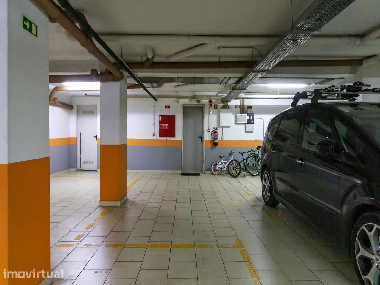 Apartamento T2 com garagem e varanda em Sintra Casal de Cambra - Grande imagem: 4/12