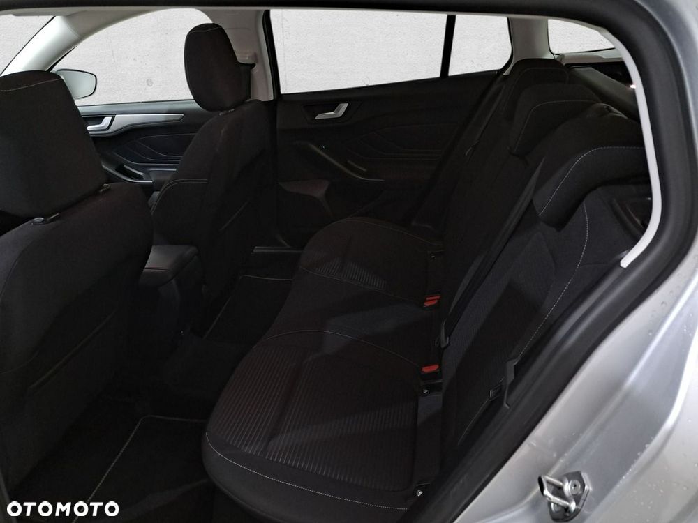 Ford Focus - 12