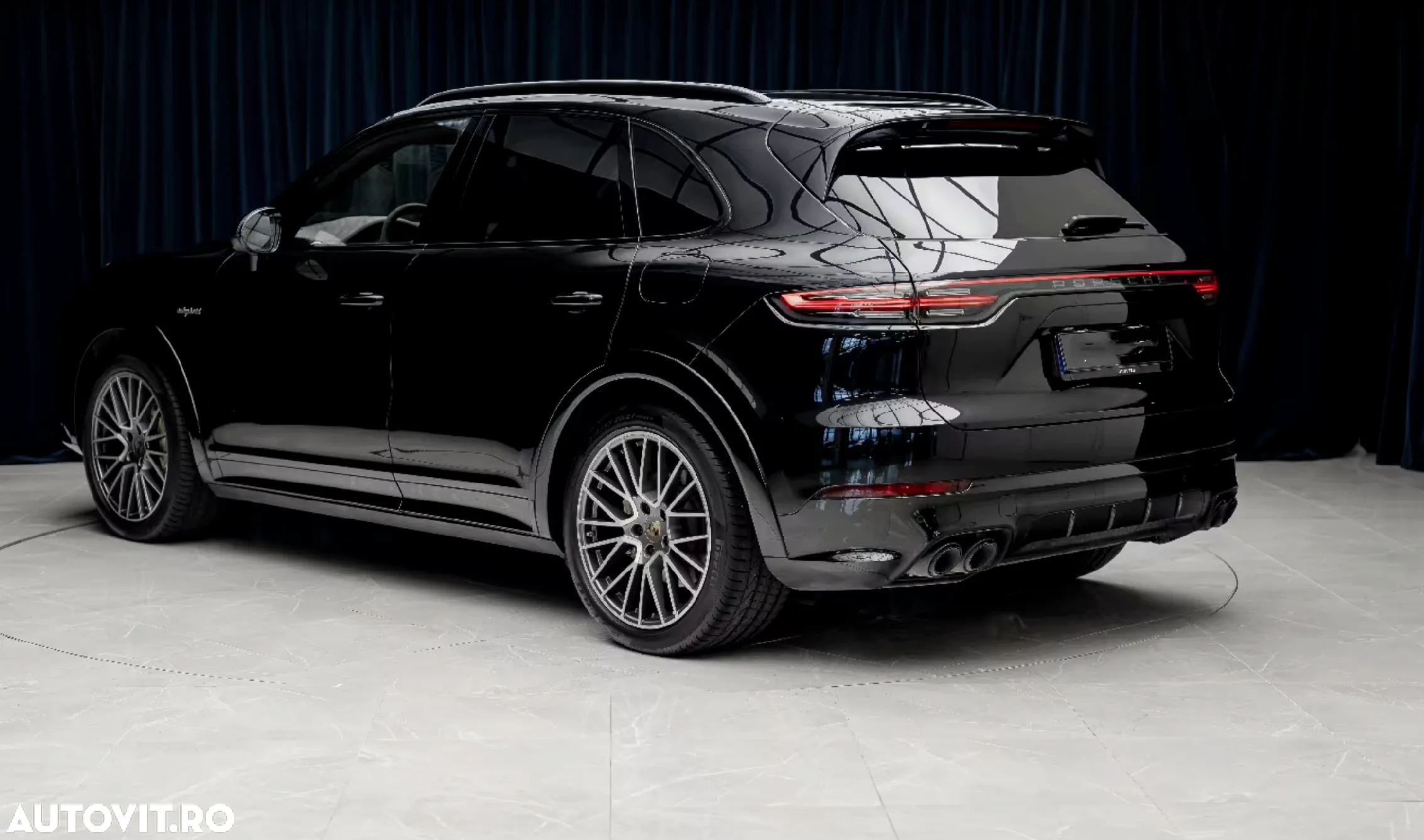 Porsche Cayenne E-Hybrid - 6